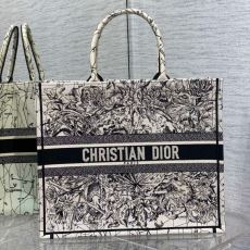 Christian Dior Shopping Bags